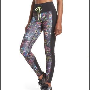 *Moving Sale* Zella Multi-Color Black Athletic Leggings Pants